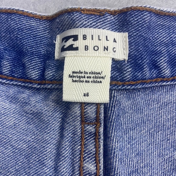 Billabong Denim Shorts Womens Size 26 Blue Distressed Cuffed Casual - Picture 3 of 14